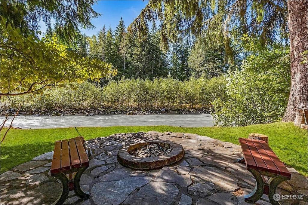 New: Steps From White River Near Mount Rainier National Park Greenwater Extérieur photo